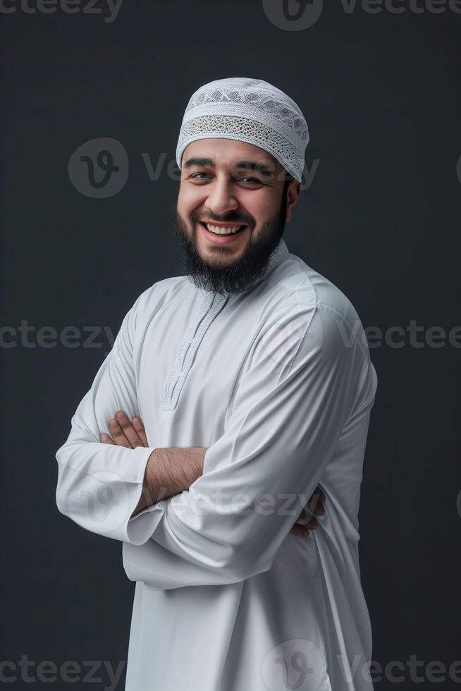 ai genererad leende islamic man i studio, kulturell mångfald porträtt foto
