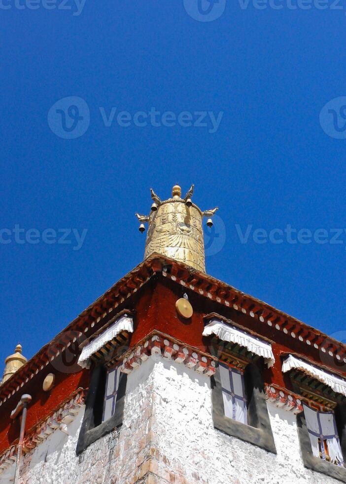 tak dekoration av sera kloster i lhasa, tibet foto