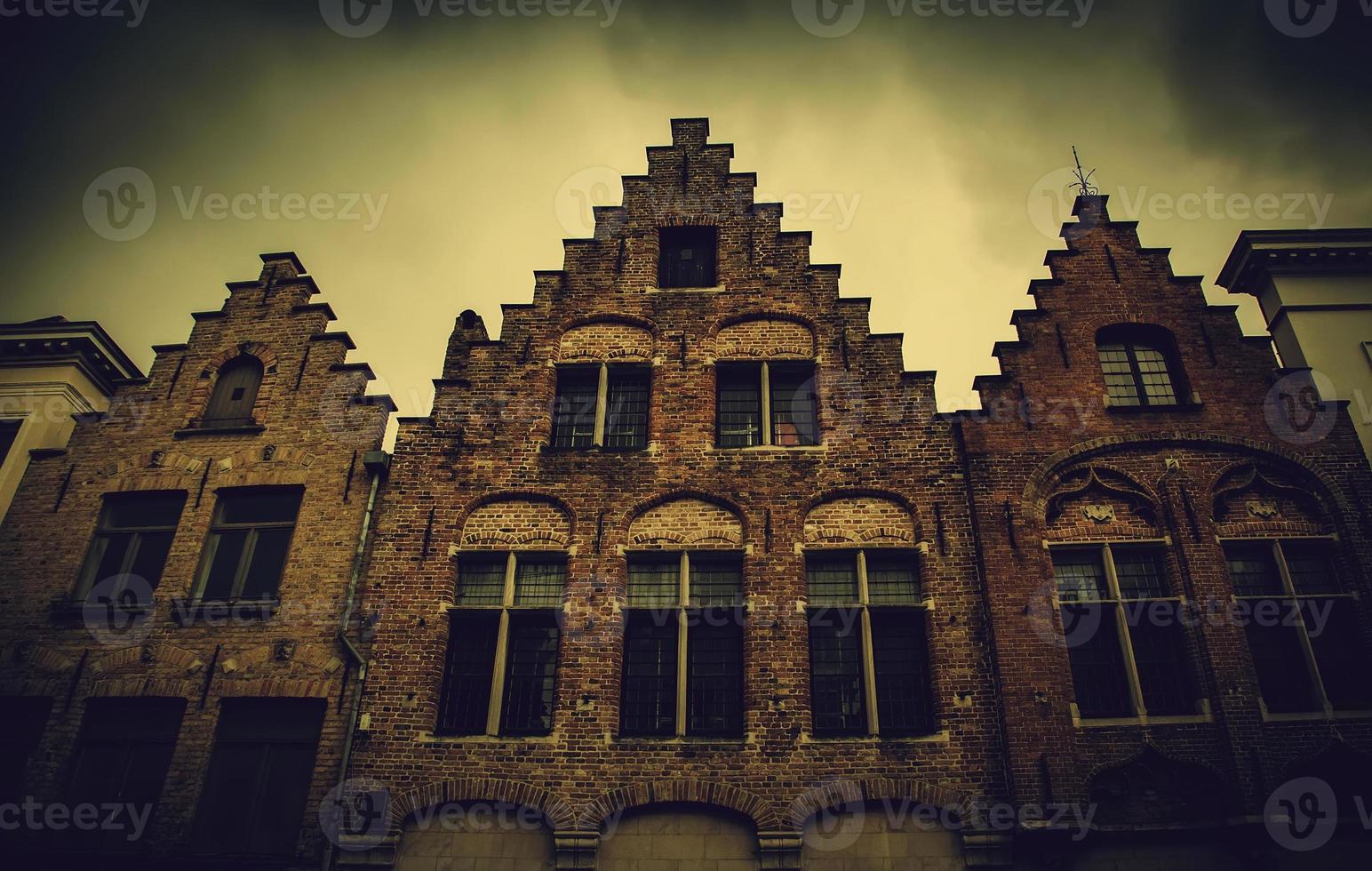 gamla hus i Brugge foto