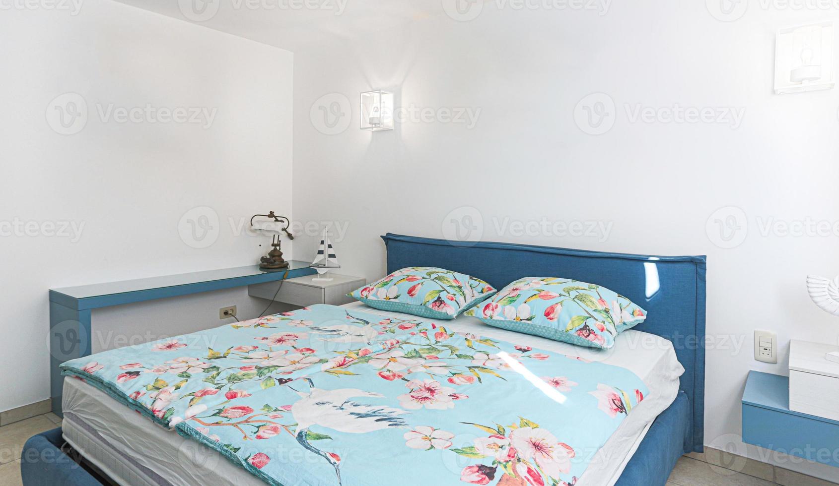 sovrum i blå toner foto