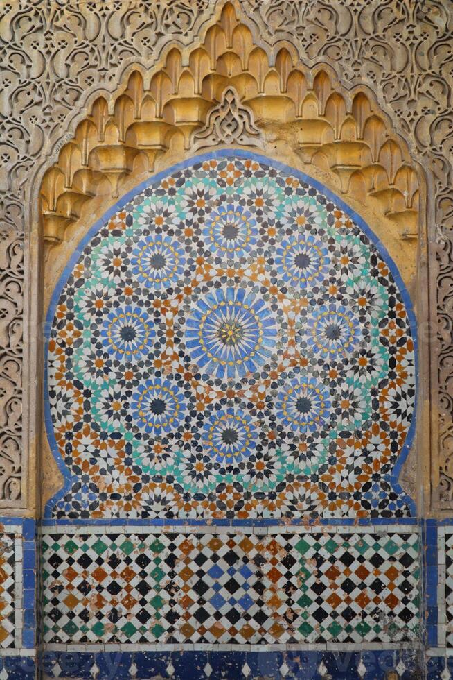 marockansk mosaik- i de stad av tangier marocko foto