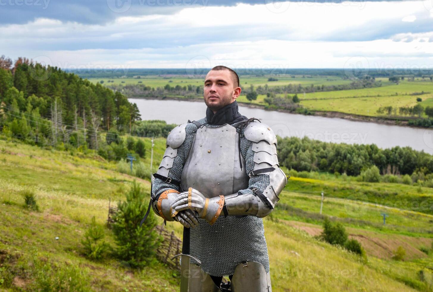 ridderlig rustning och vapen foto