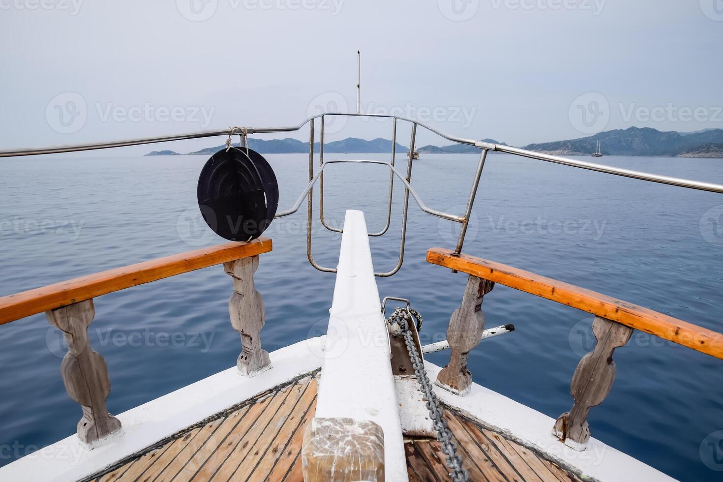 däck av en nöje Yacht foto