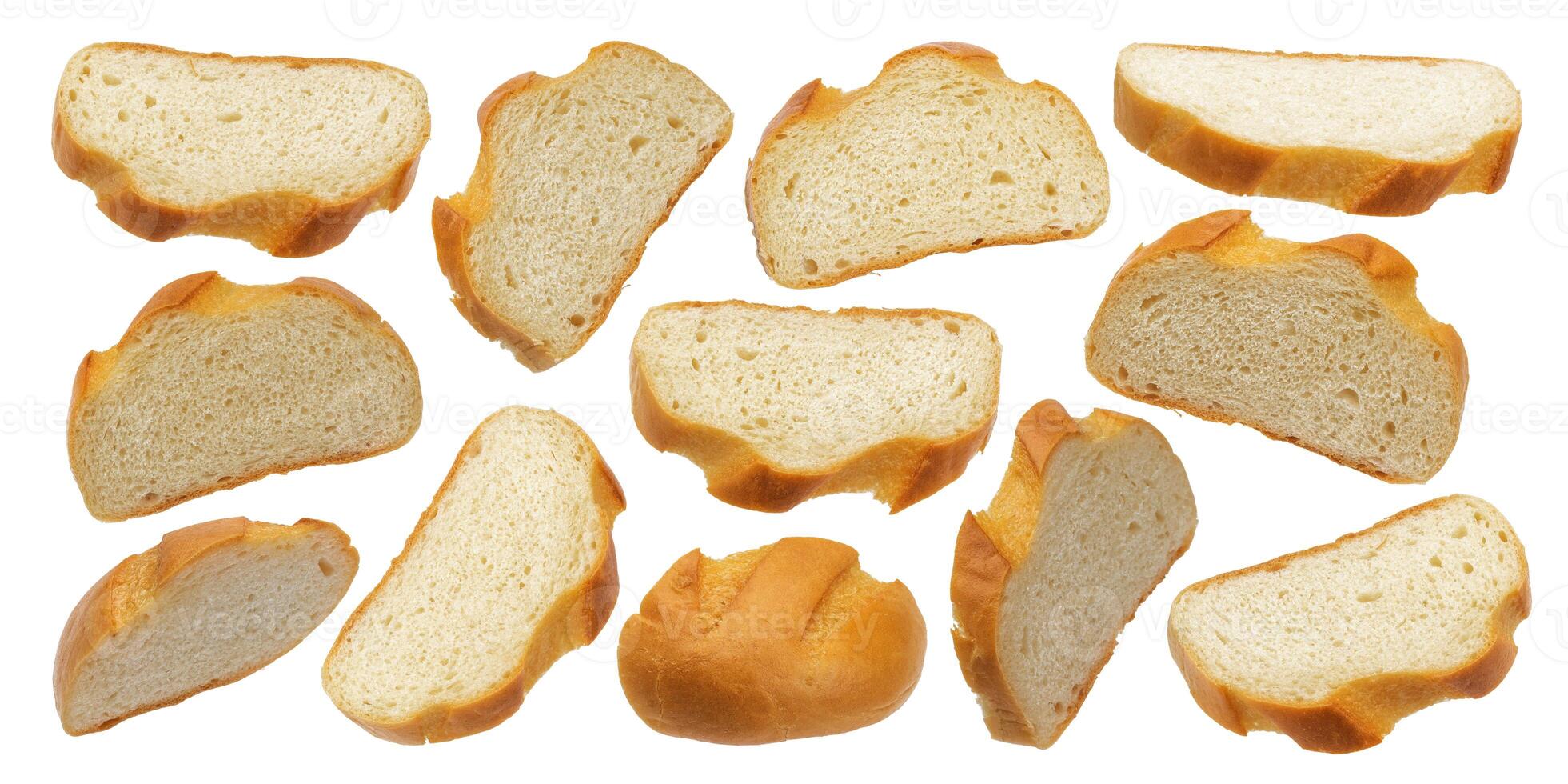 skivor av vit bröd isolerat på vit bakgrund foto