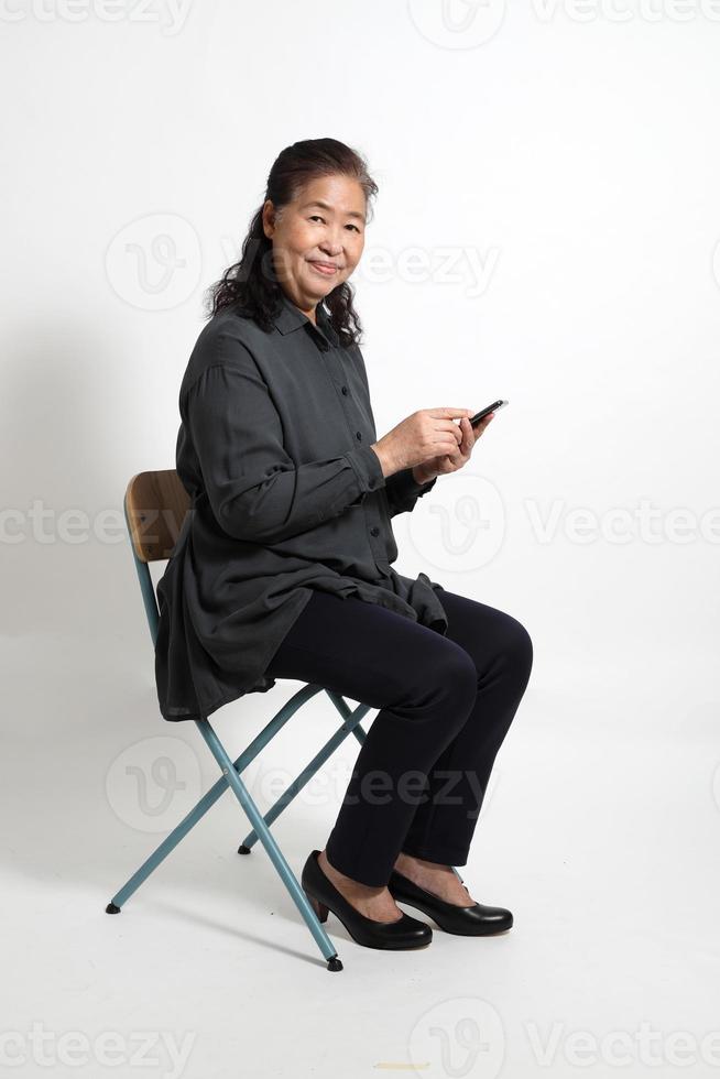 senior asiatisk kvinna foto