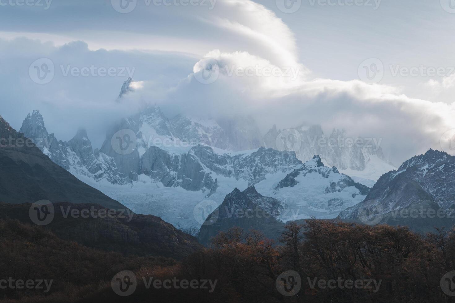 vandring resande njut av fitz Roy berg se, patagonien, el chalten - argentina foto