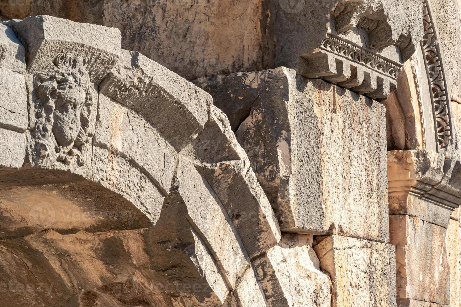 fragment av ruiner av ett gammal grekisk byggnad antik amfiteater i myra, nu demre, Kalkon foto