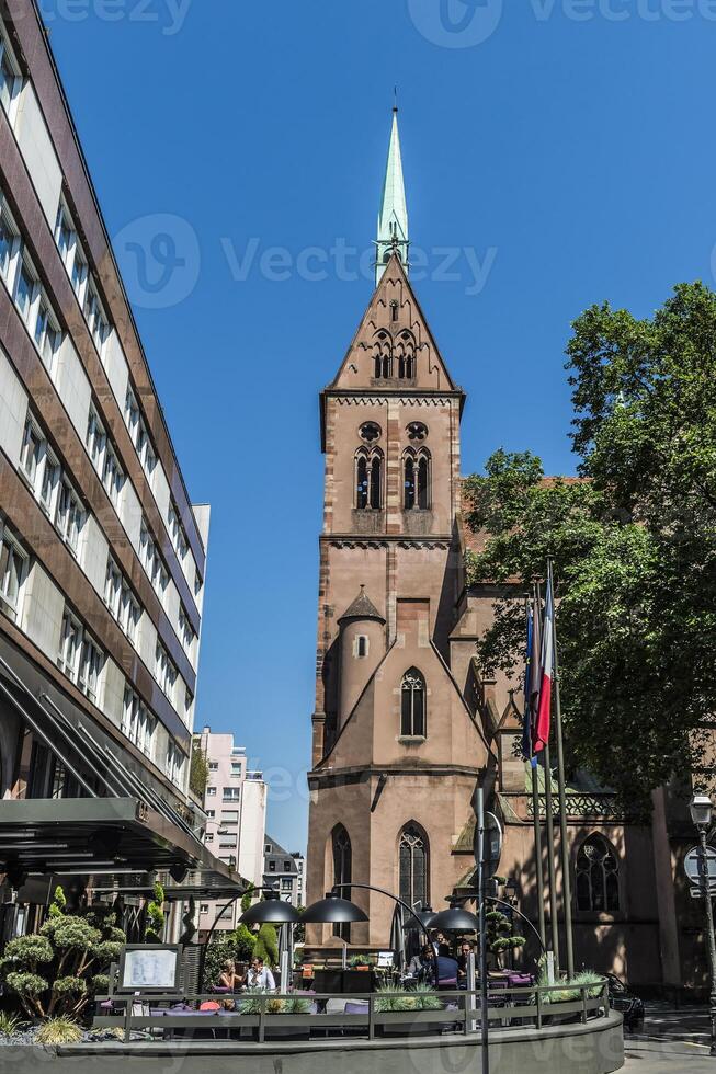 protestant kyrka av helgon Peter de ung, strasbourg, alsace, bas rhin avdelning, Frankrike foto