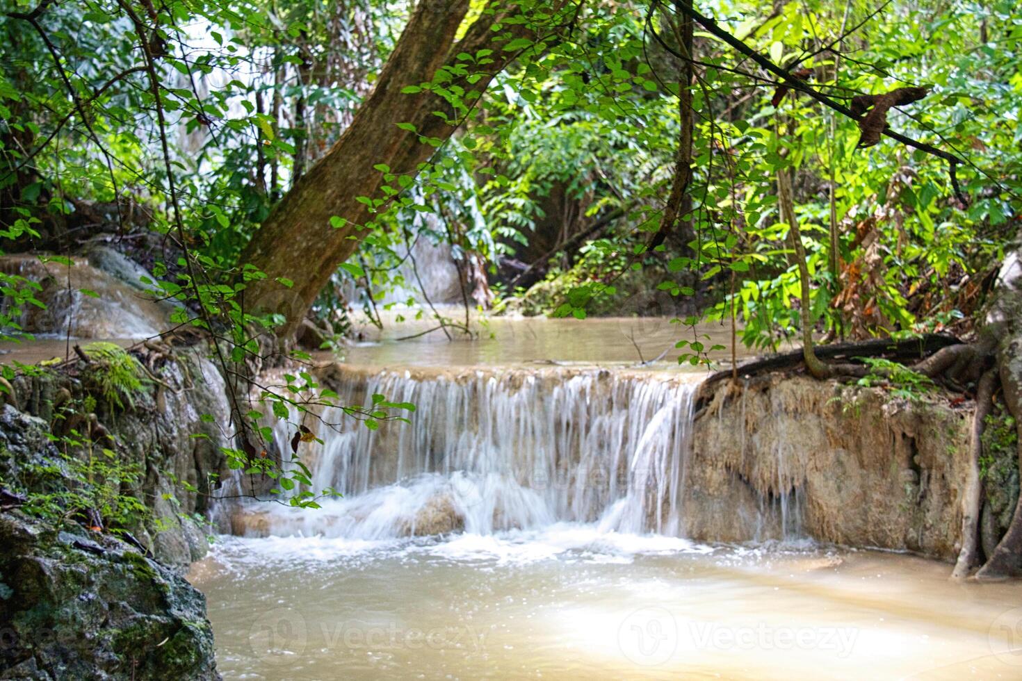 erawan vattenfall, kanchanaburi, thailand foto