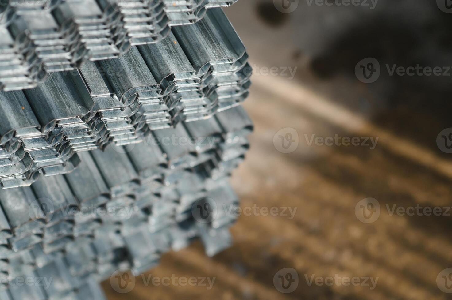 stack av fyrkant stål rör för konstruktion supplies.thailand foto
