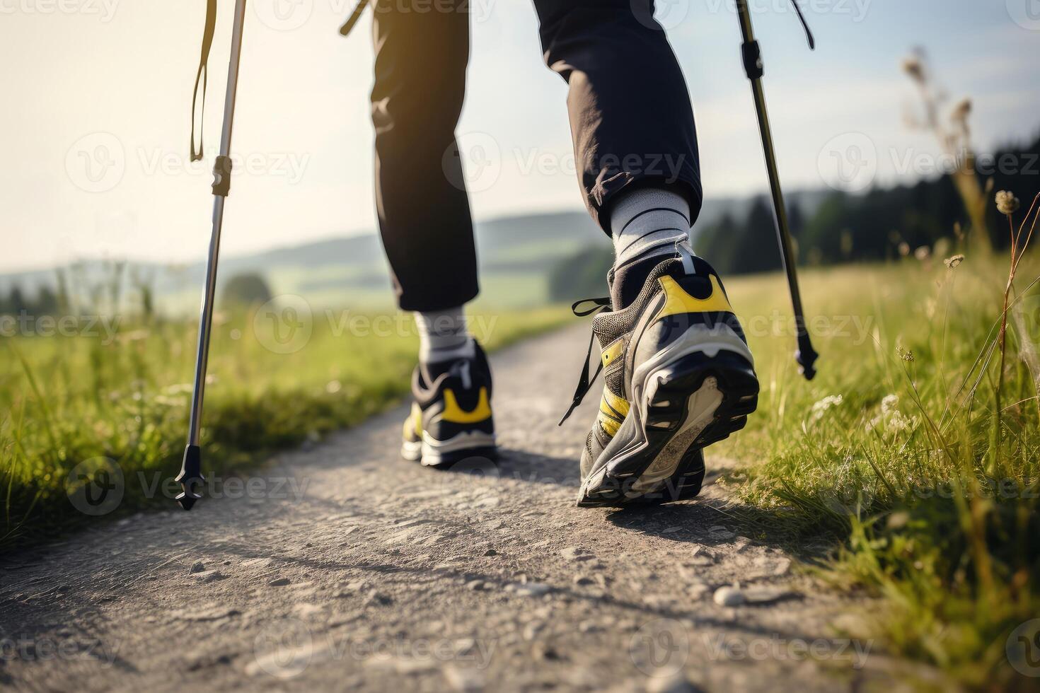 ai genererad atletisk man praktiserande nordic gående med poler utomhus. generera ai foto