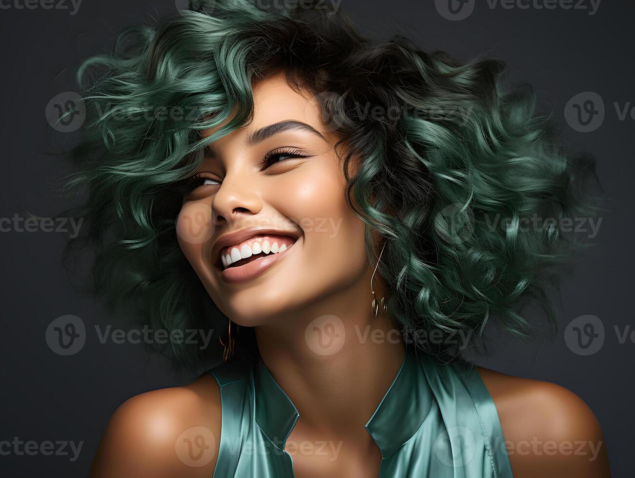 ai genererad porträtt av skön afrikansk amerikan kvinna med kort lockigt, svart och grön ombre frisyr på grå studio bakgrund. generativ ai foto