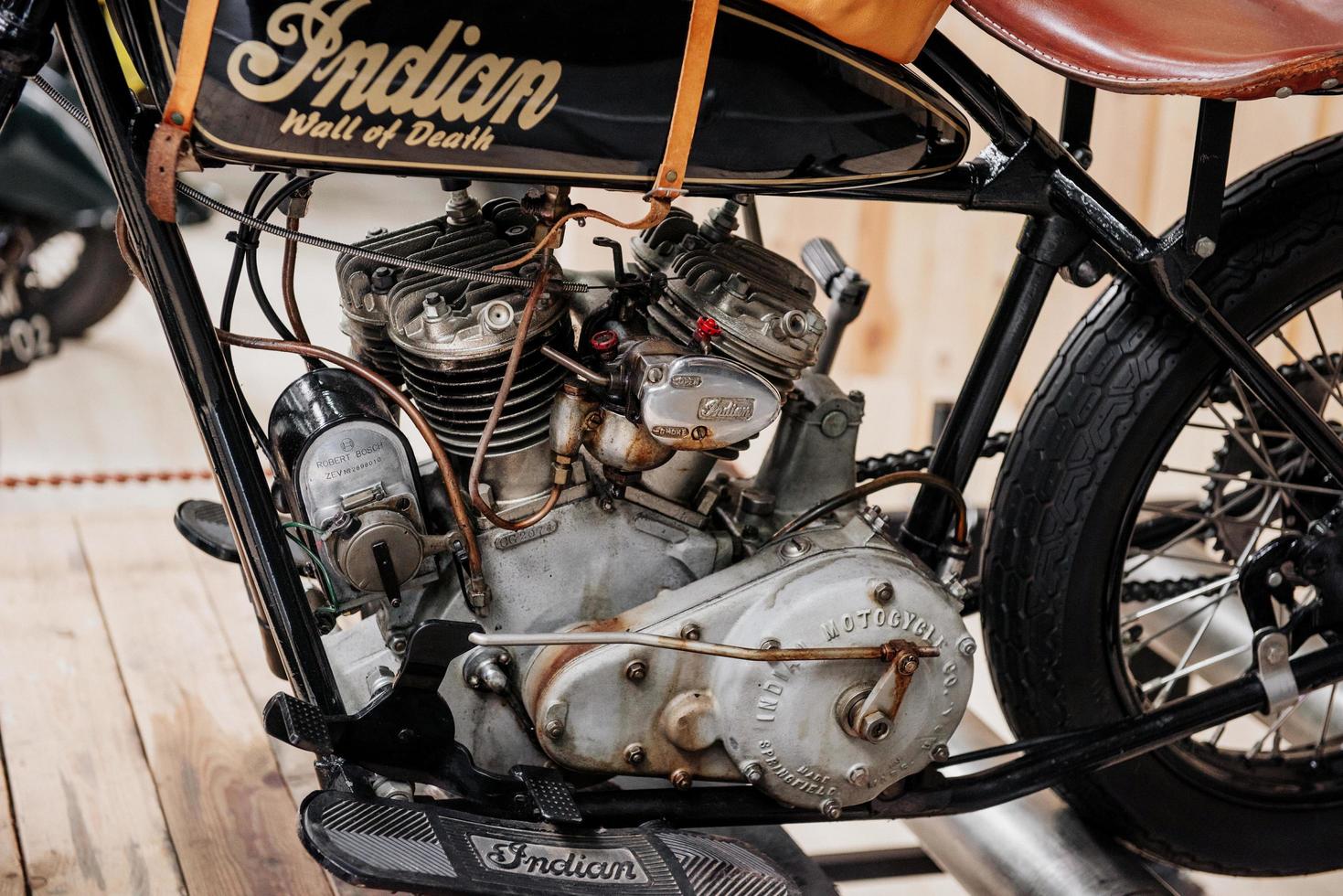 sinsheim, Tyskland - 16 oktober 2018 technik museum. motor av den klassiska svartmålade motorcykeln foto