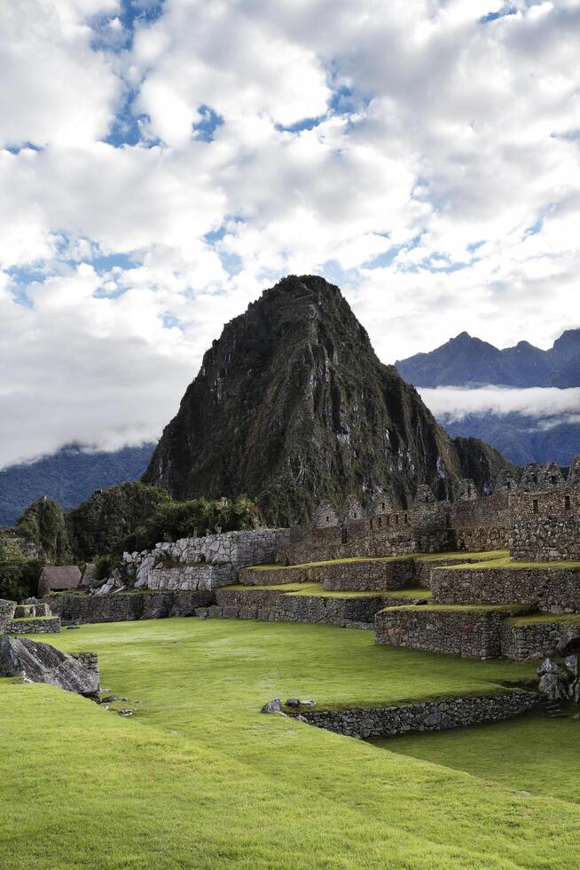 machu picchu, peru, 2015 - inka sten ruiner söder Amerika och topp huayna picchu foto