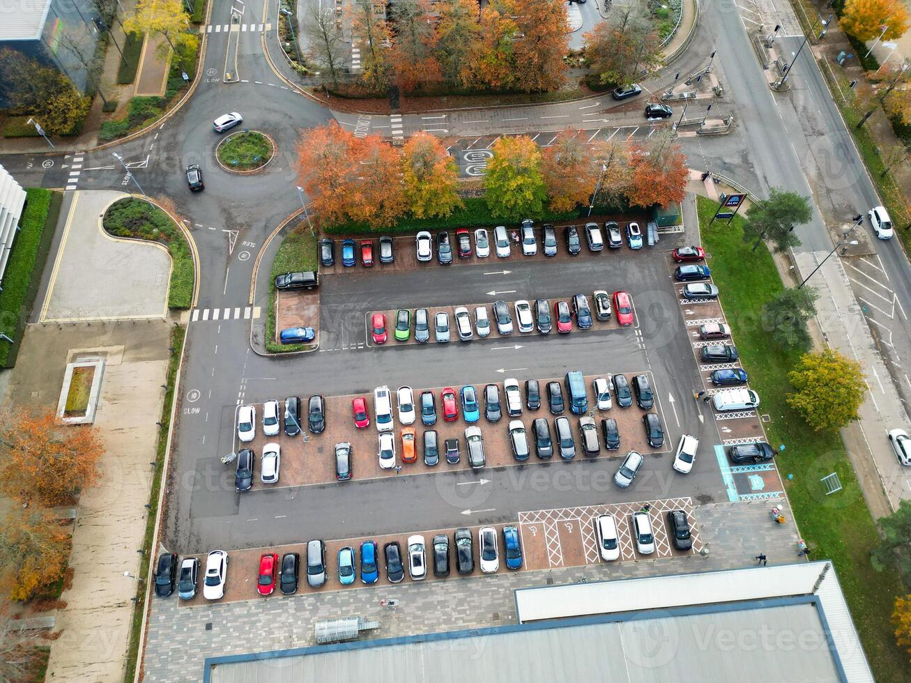 antenn se av bostads- distrikt och verklig egendom hem på hemel hampstead stad av England Storbritannien. november 5:e, 2023 foto