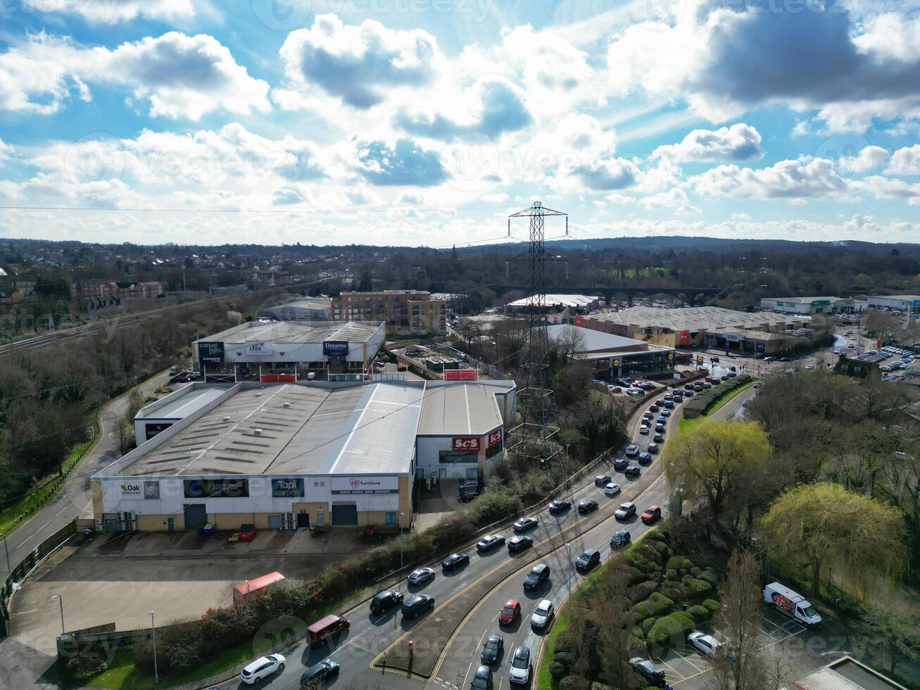 antenn se av central watford stad av England Storbritannien. Mars 3:a, 2024 foto