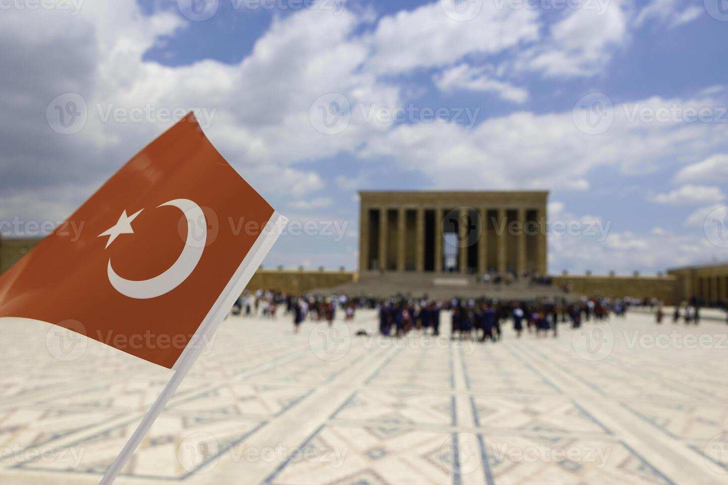 Anitkabir och turkiska flagga. turkiska nationell högtider bakgrund Foto