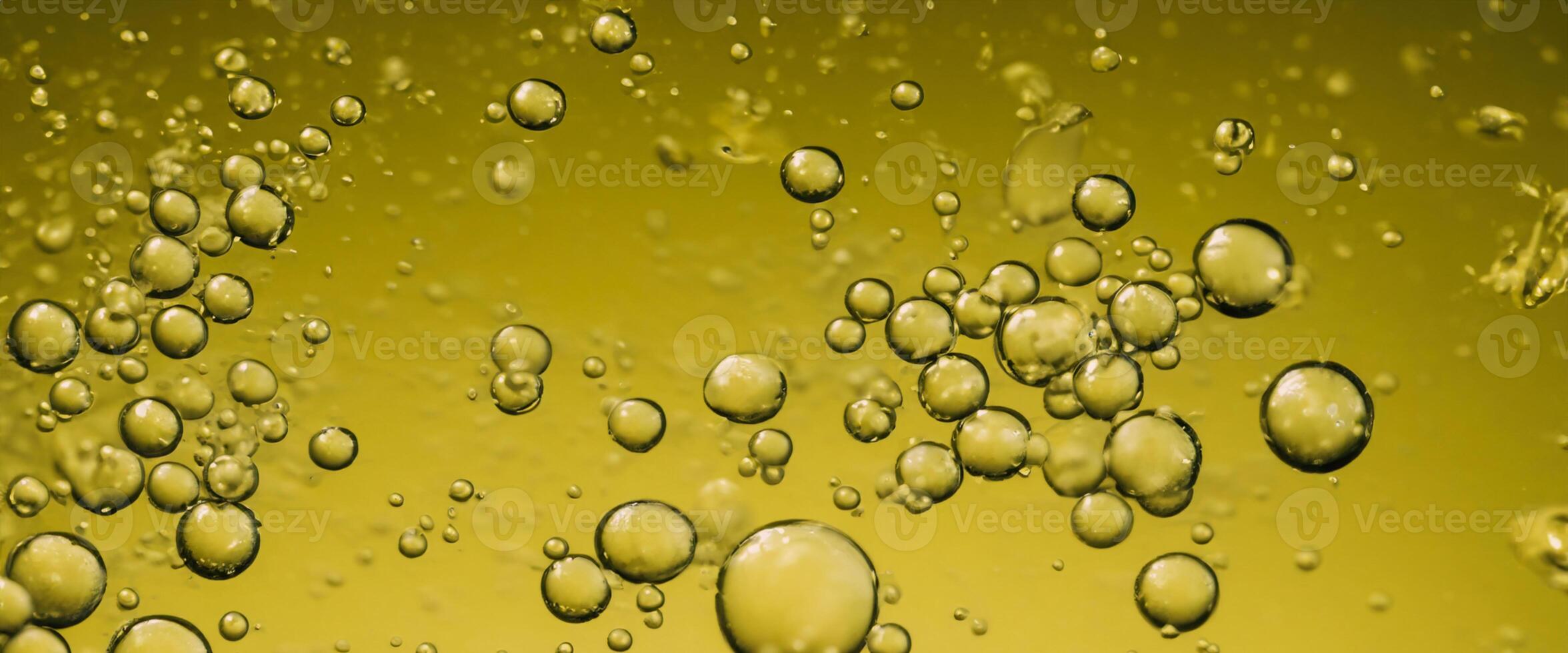 gyllene hyaluron olja bubblor kollagen serum eller gul olja bubblor släppa textur bakgrund foto