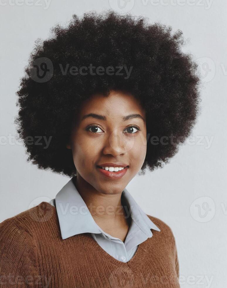 ai genererad svart kvinna med en djup blick och afro pop- stil foto