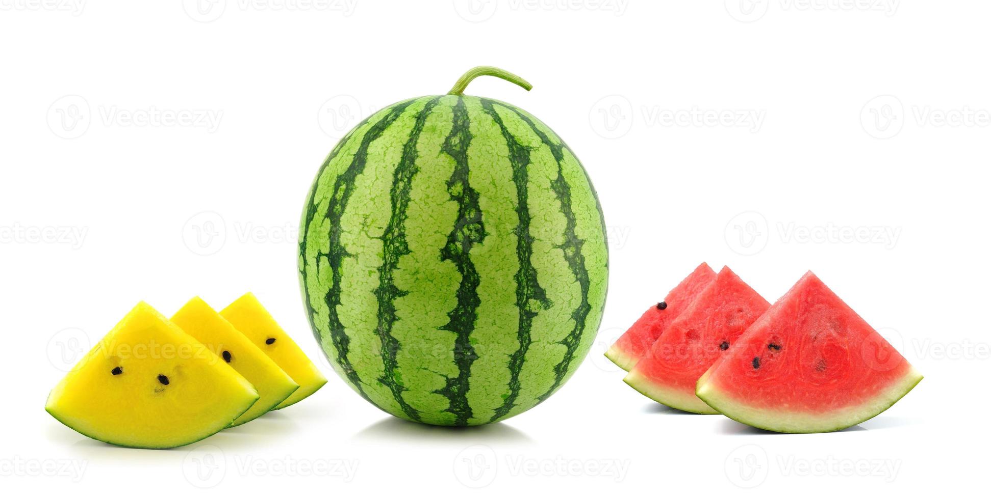 vattenmelon isolerad på vit bakgrund foto