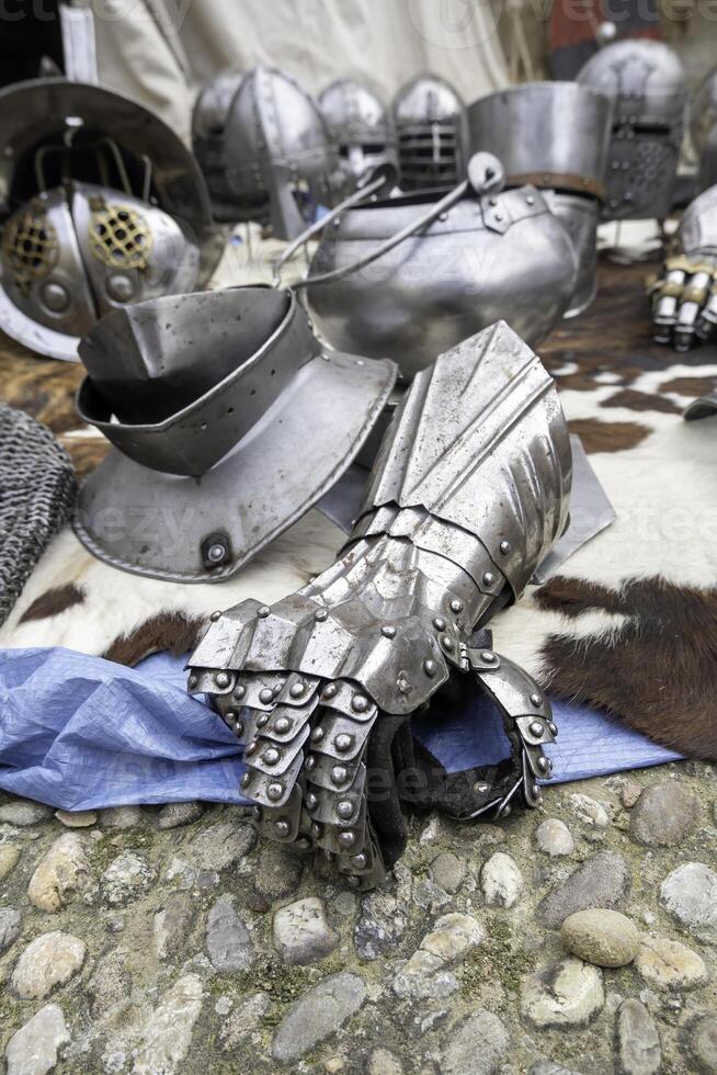 medeltida rustning handskar foto