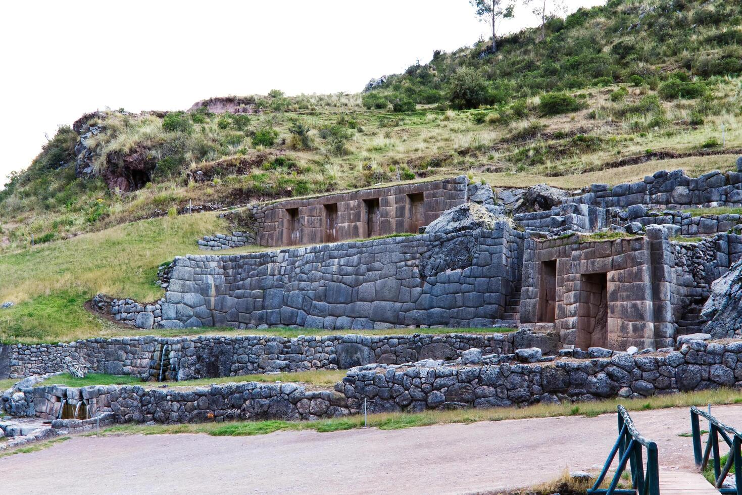 cusco, peru, 2015 - inka sten vägg ruiner söder Amerika foto