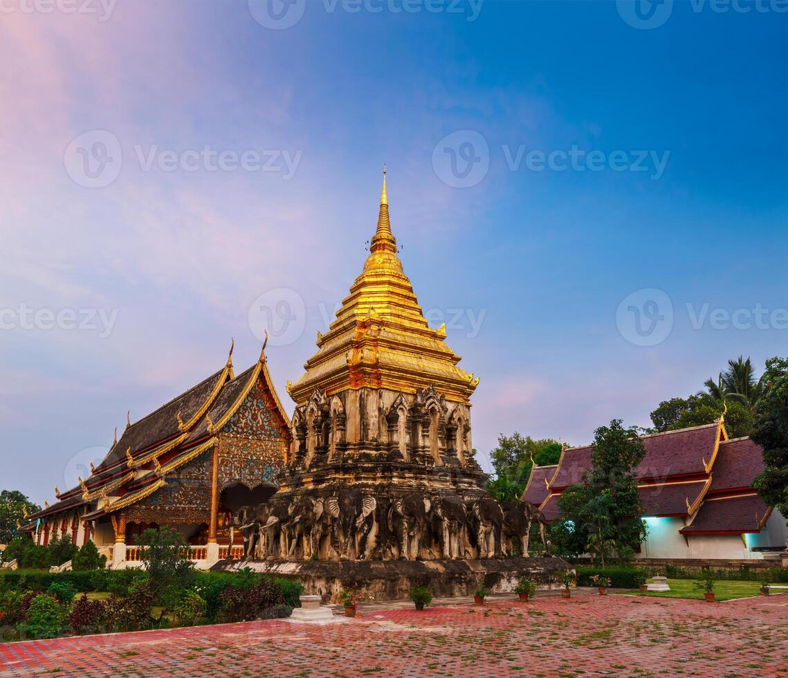 wat chedin luang. chiang maj, thailand foto