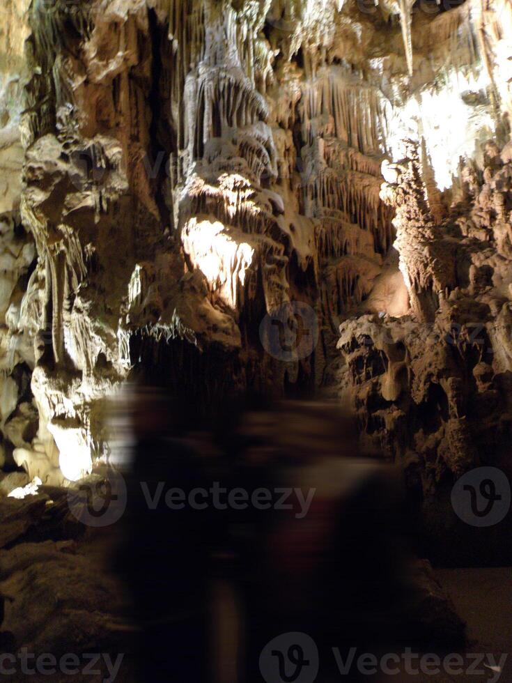 stalaktit och stalagmit grotta foto