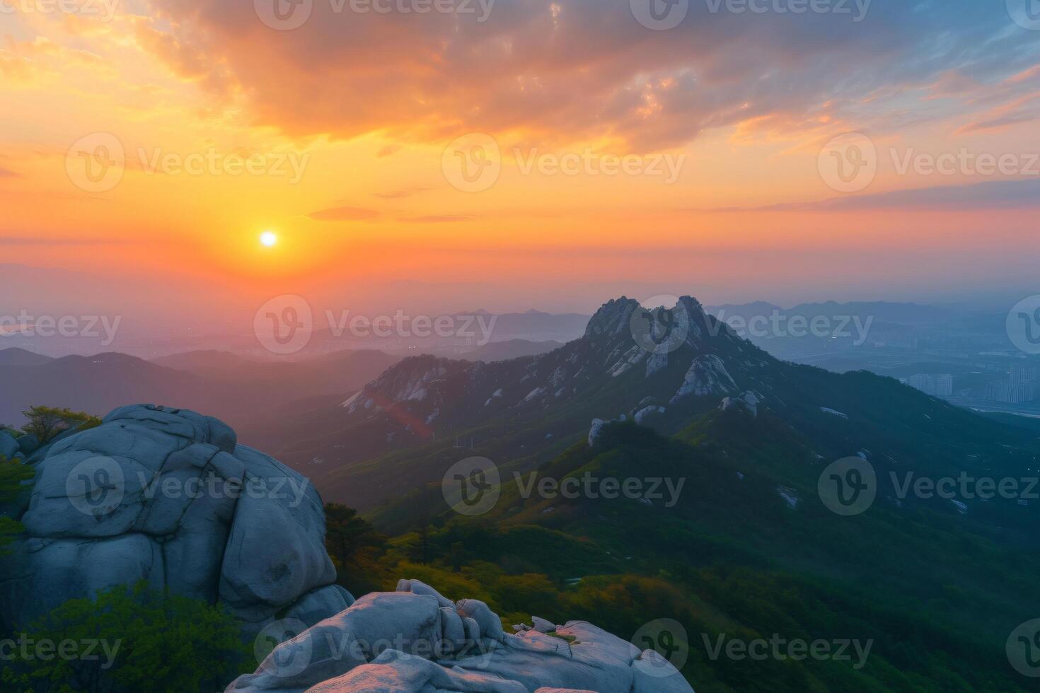 Foto soluppgång av bukhansan berg i seoul stad scape