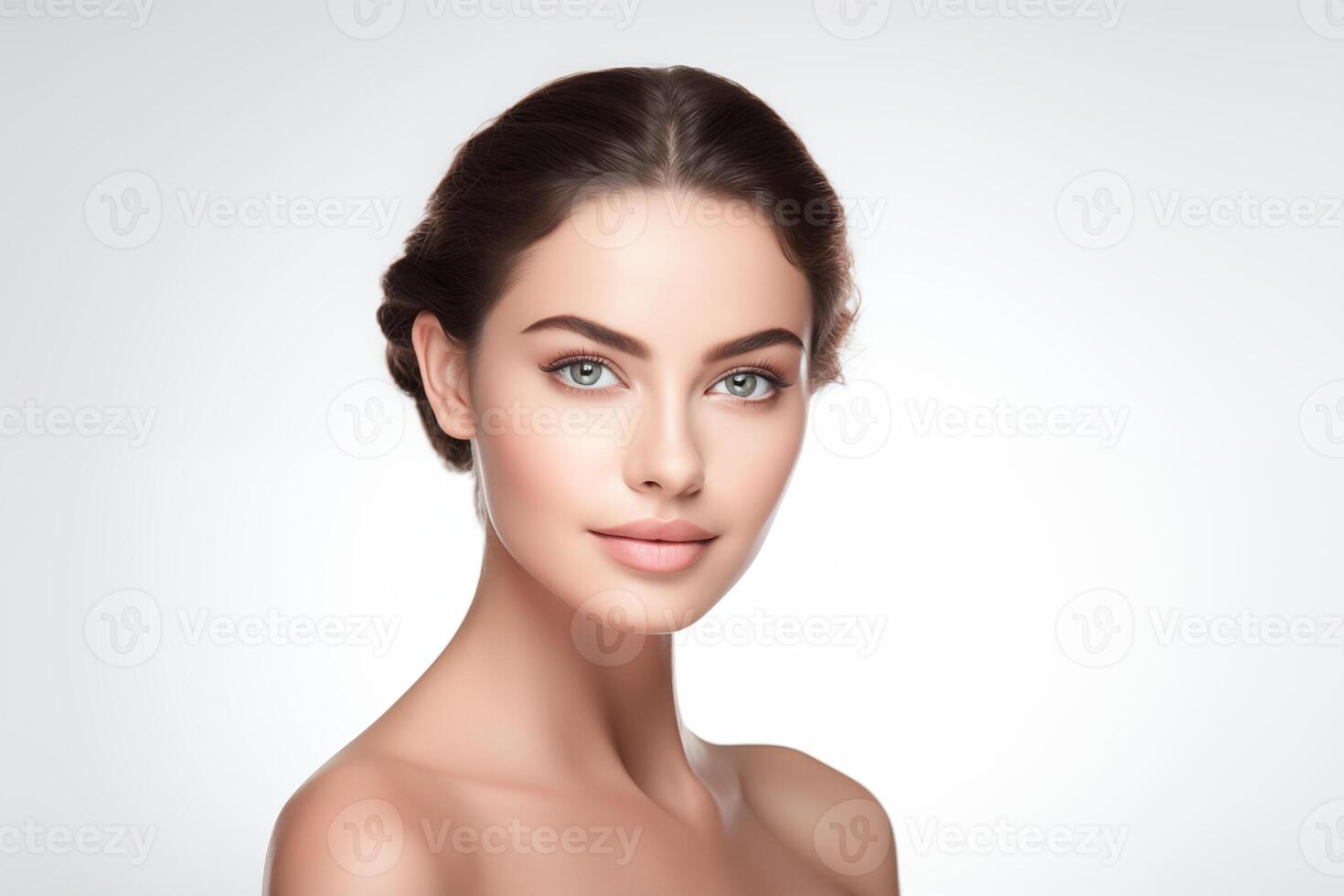 porträtt av en skön ung kvinna med rena färsk hud. modell med friska hud, närbild porträtt. på isolerat vit bakgrund foto
