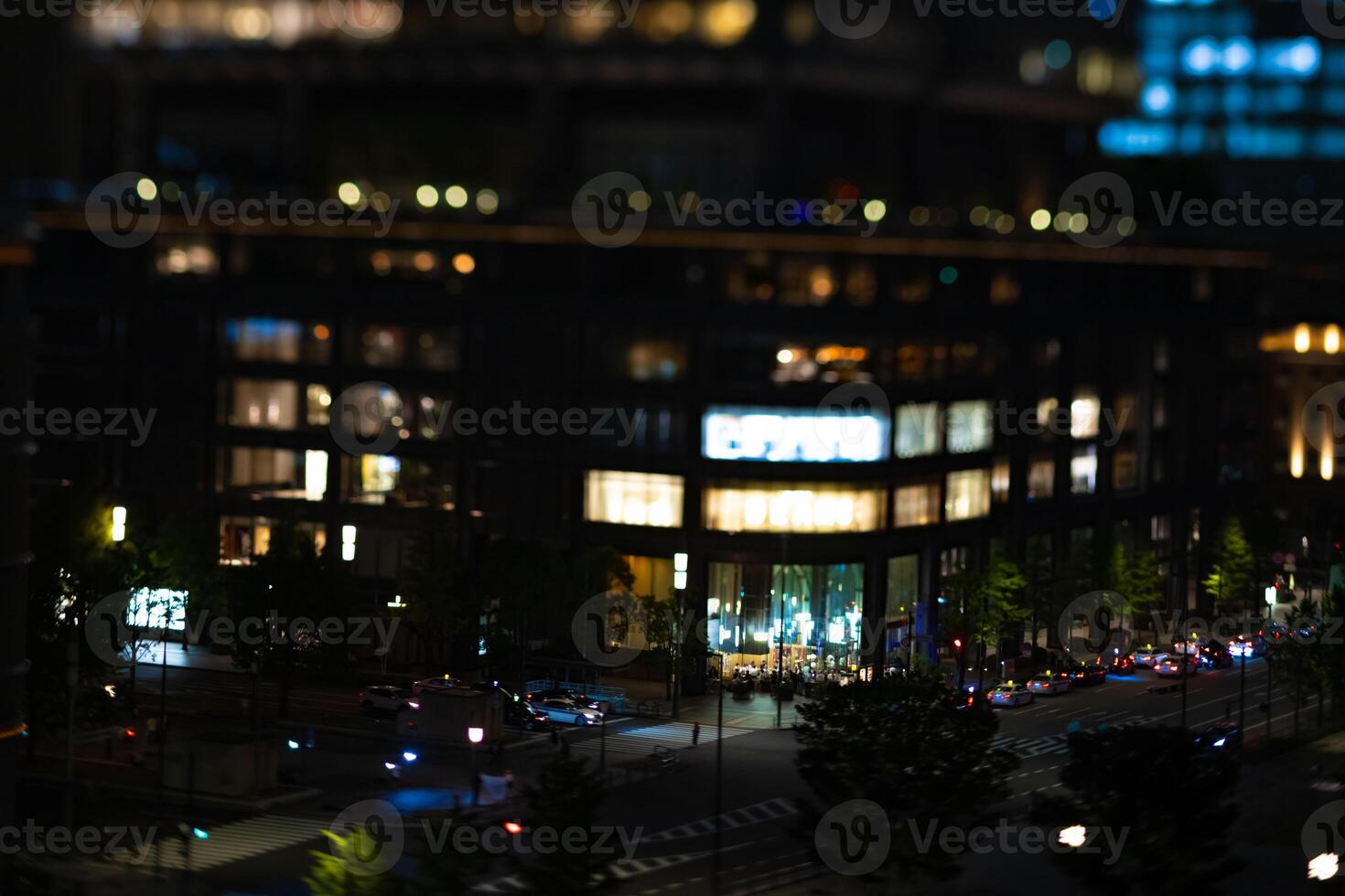en natt miniatyr- stadsbild i marunouchi tokyo tiltshift foto