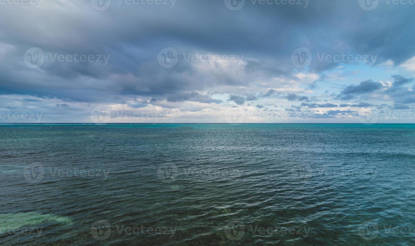 mulen karibisk himmel och koraller från upphöjd utsikt i san andres foto