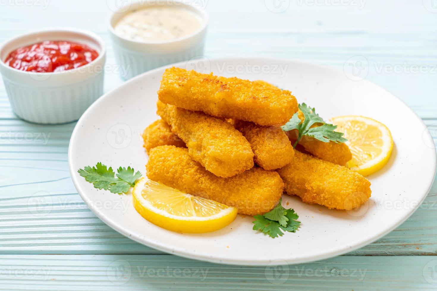 stekt fiskpinne eller pommes frites fisk foto