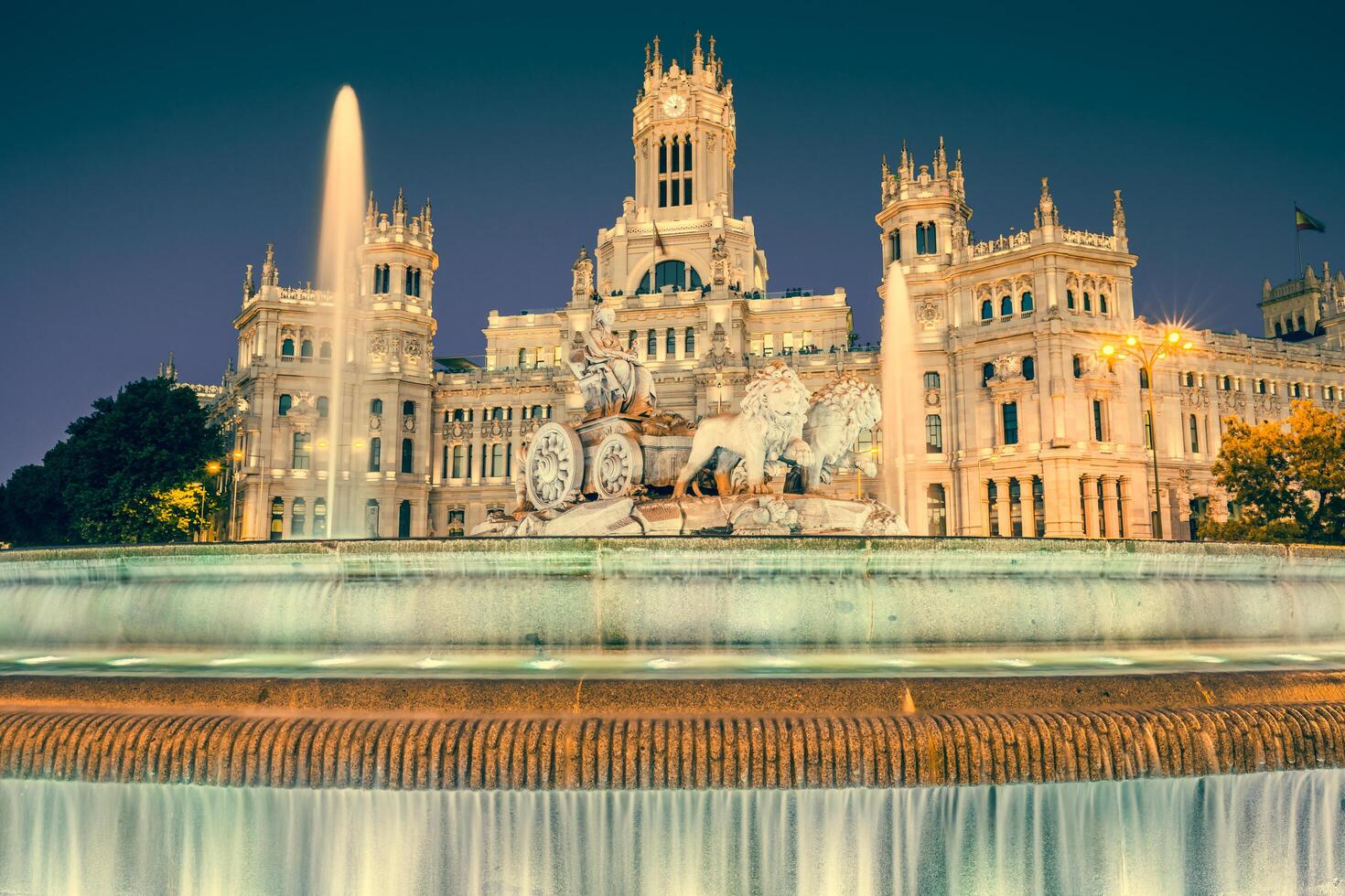 torg de la cibeles central posta kontor palacio de comunicaciones madrid, Spanien. foto