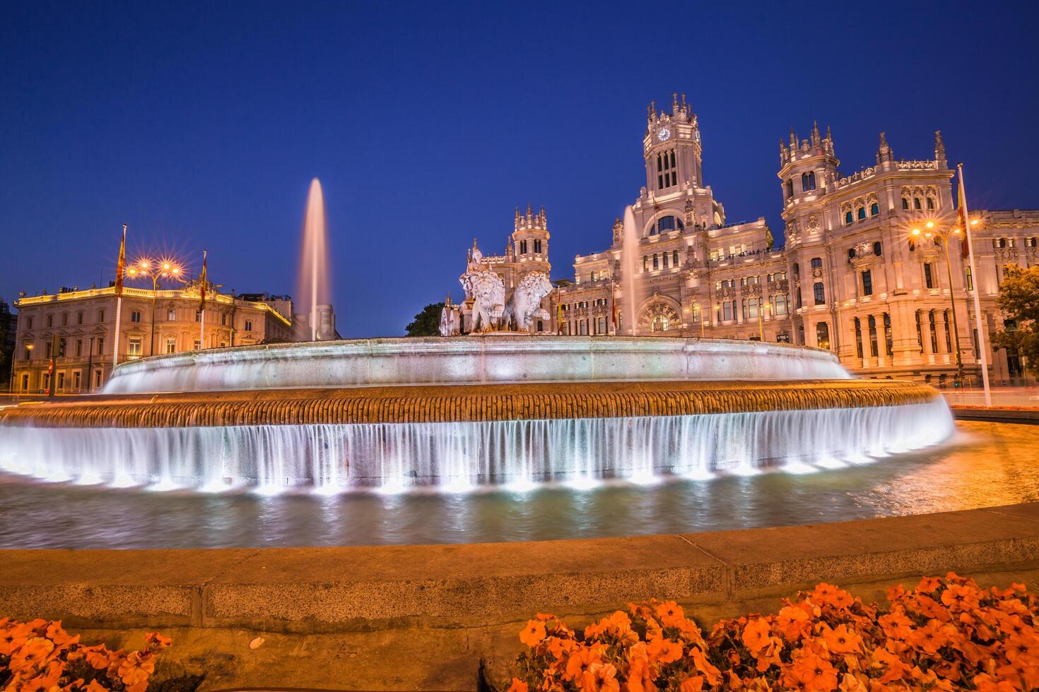 torg de la cibeles central posta kontor palacio de comunicaciones madrid, Spanien. foto