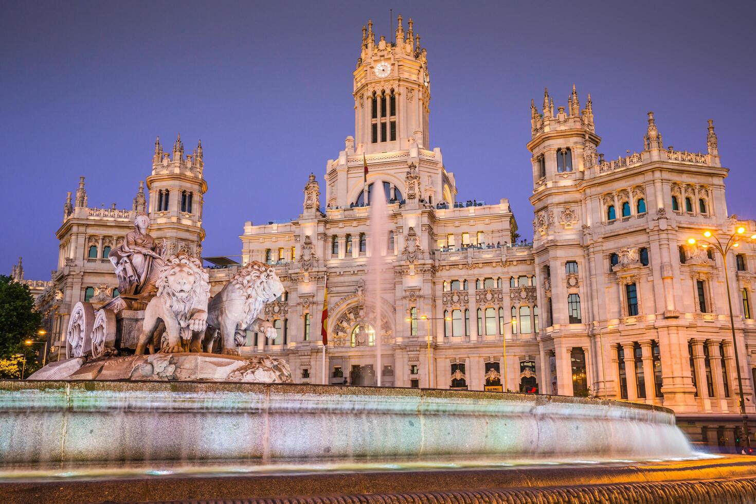 torg de la cibeles central posta kontor palacio de comunicaciones madrid, Spanien. foto