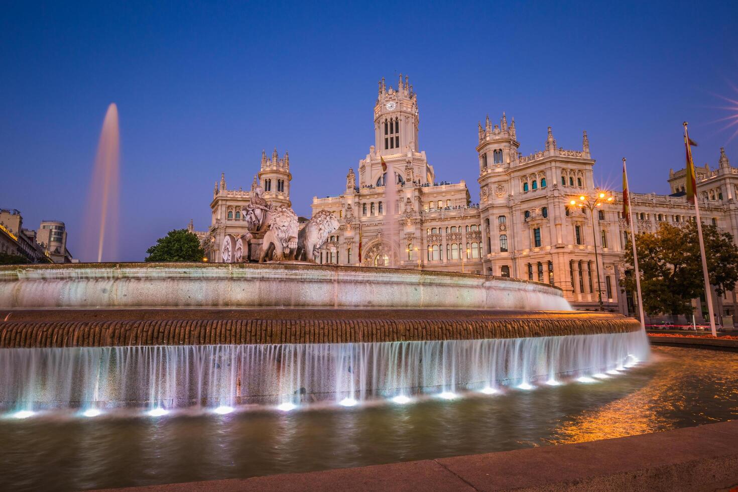 torg de la cibeles central posta kontor palacio de comunicaciones madrid, Spanien. foto