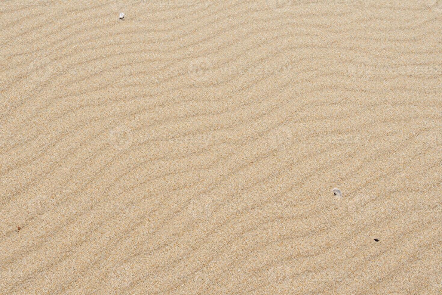 sandstrand av lugn fattande de skönhet av naturlig motiv sandstrand, en lugn gobeläng av jordens mönster foto