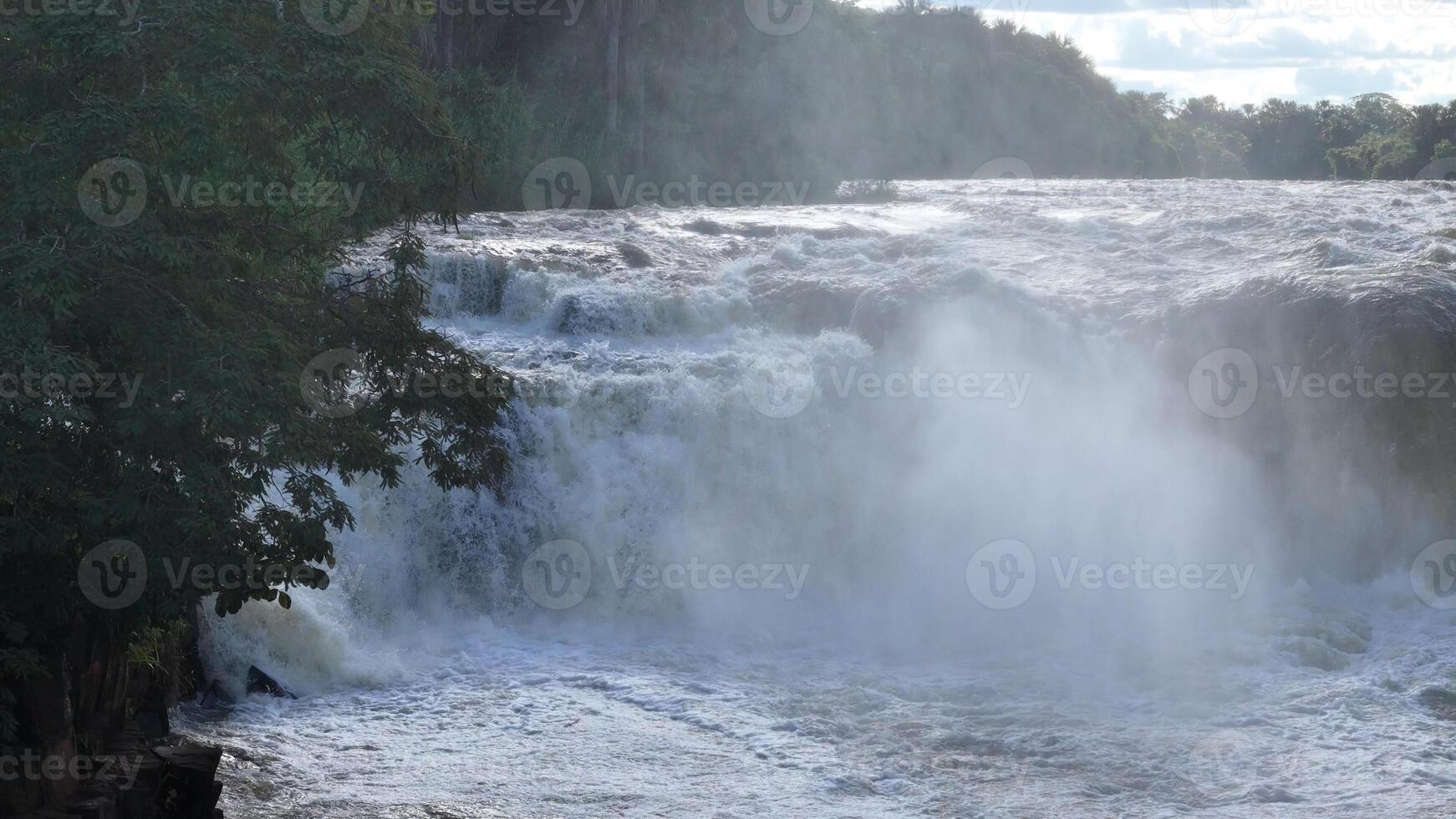 vattenfall på de förlåt flod foto