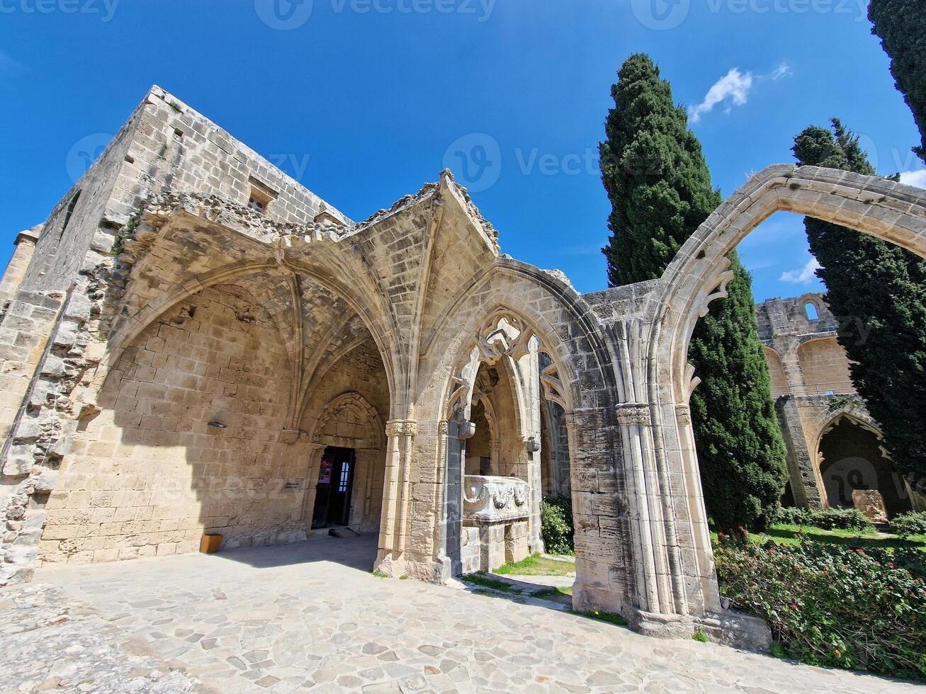 bellapais kloster nära kyrenia, cypern foto