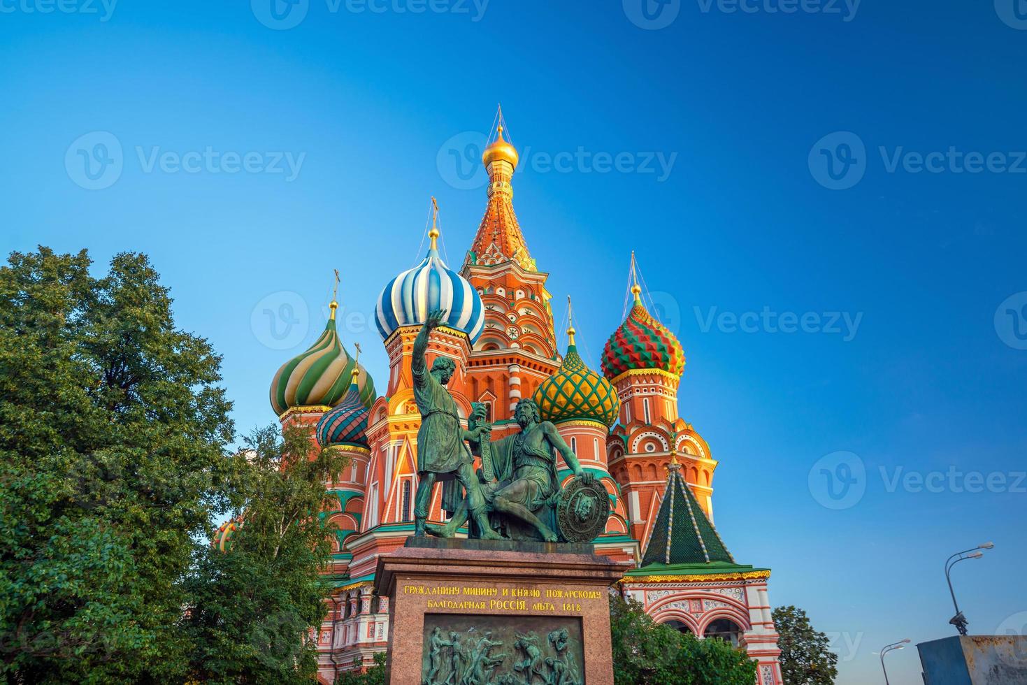 basilikas domkyrka vid Röda torget i Moskva foto