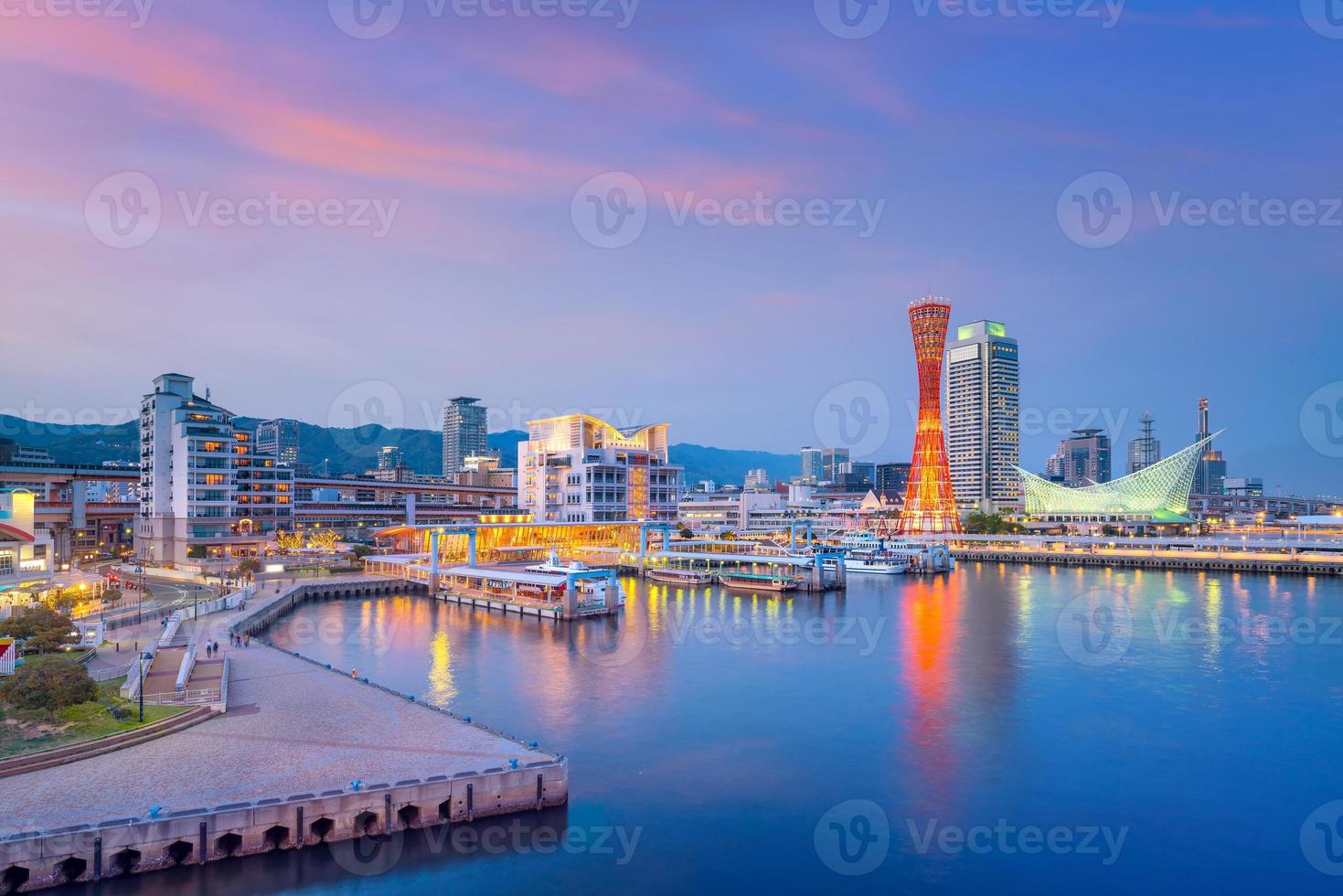 hamnen i Kobe skyline i Japan foto