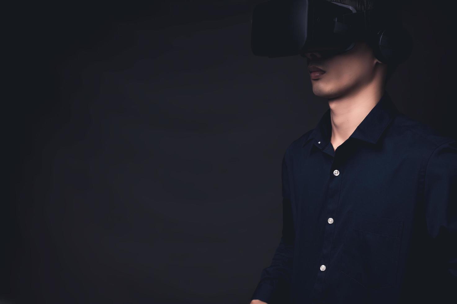 vr glasögon anslutning metaverse online-teknik foto