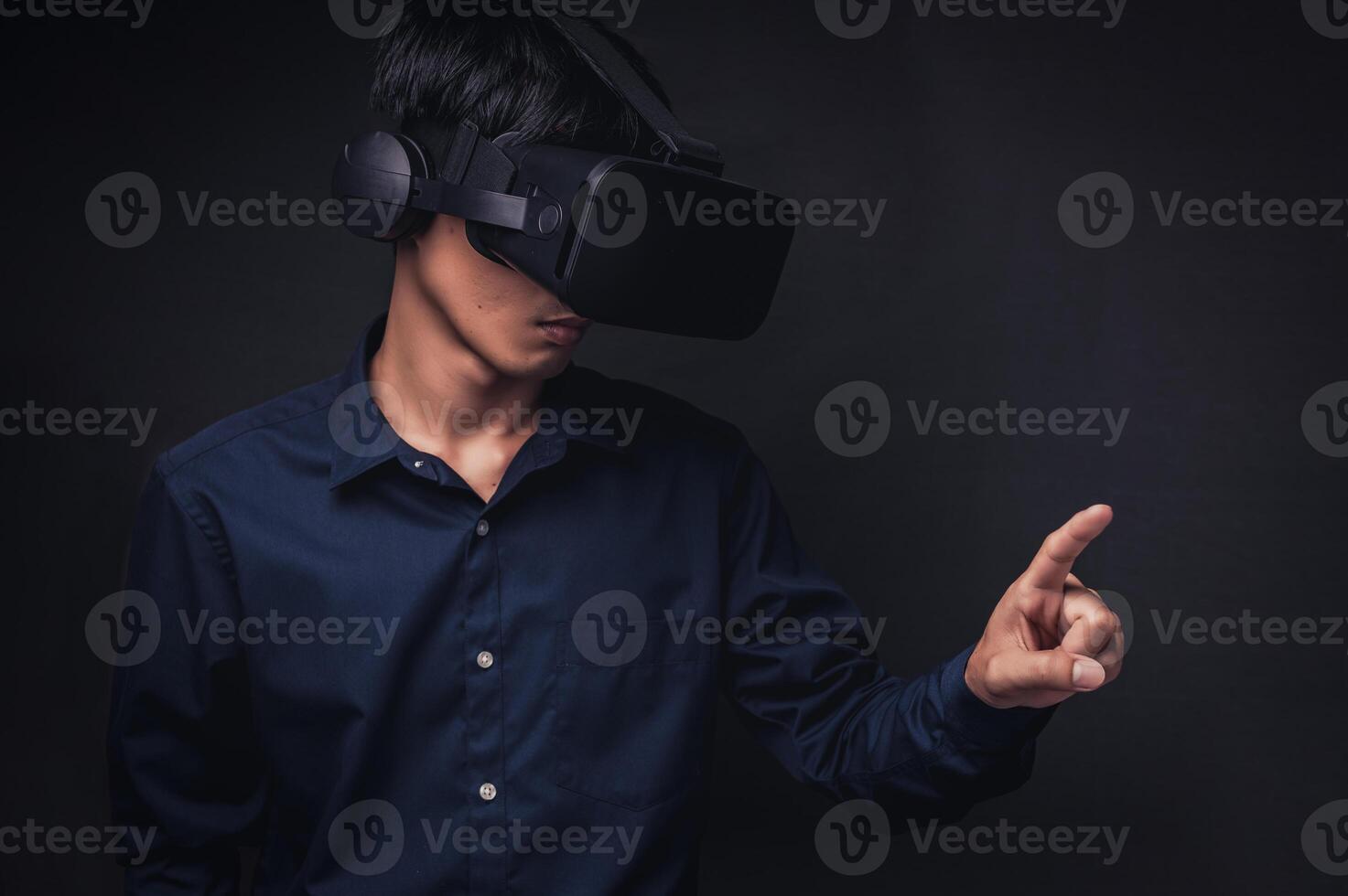 vr glasögon anslutning metaverse online-teknik foto