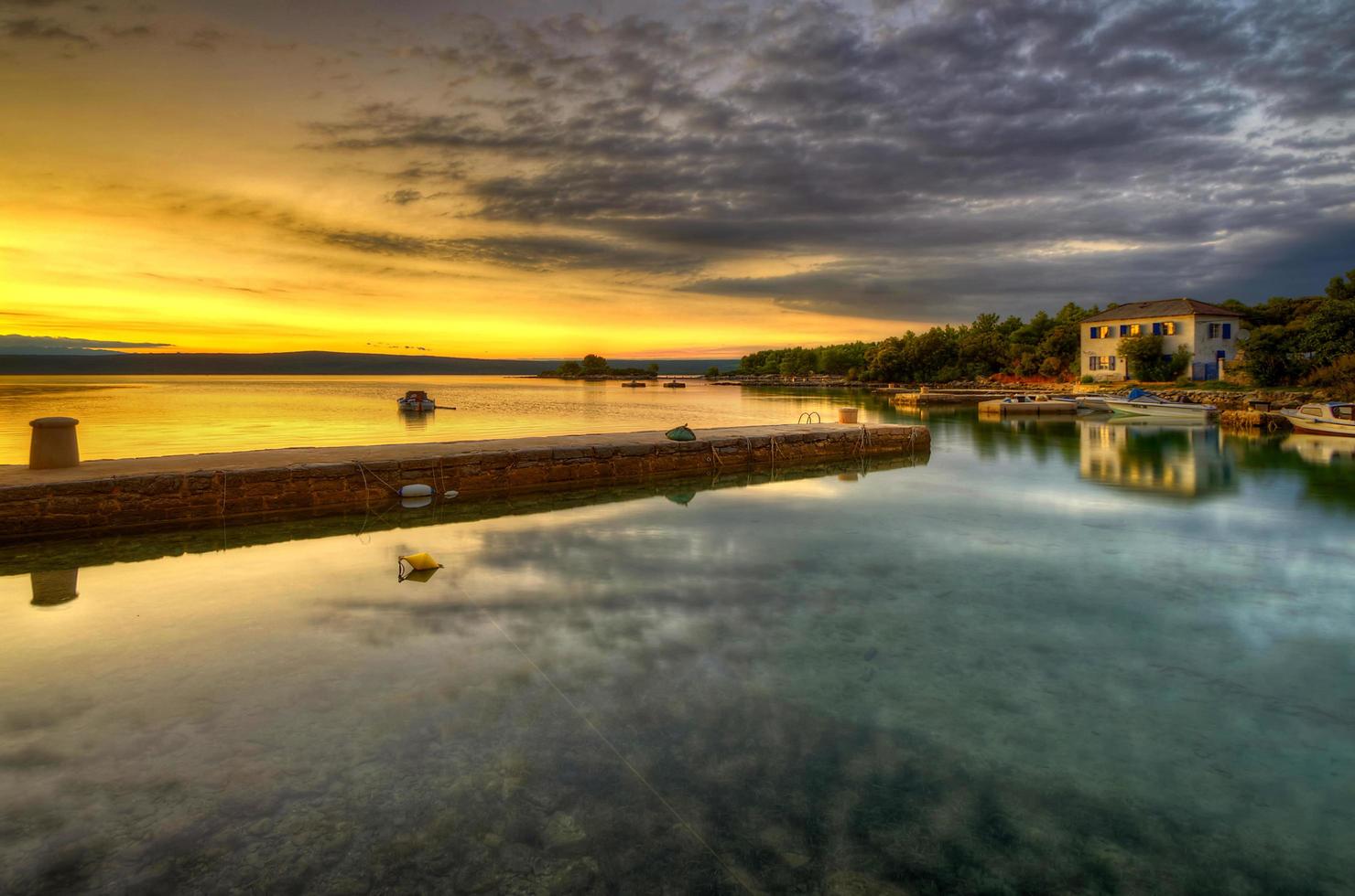 stilla sommargryning foto