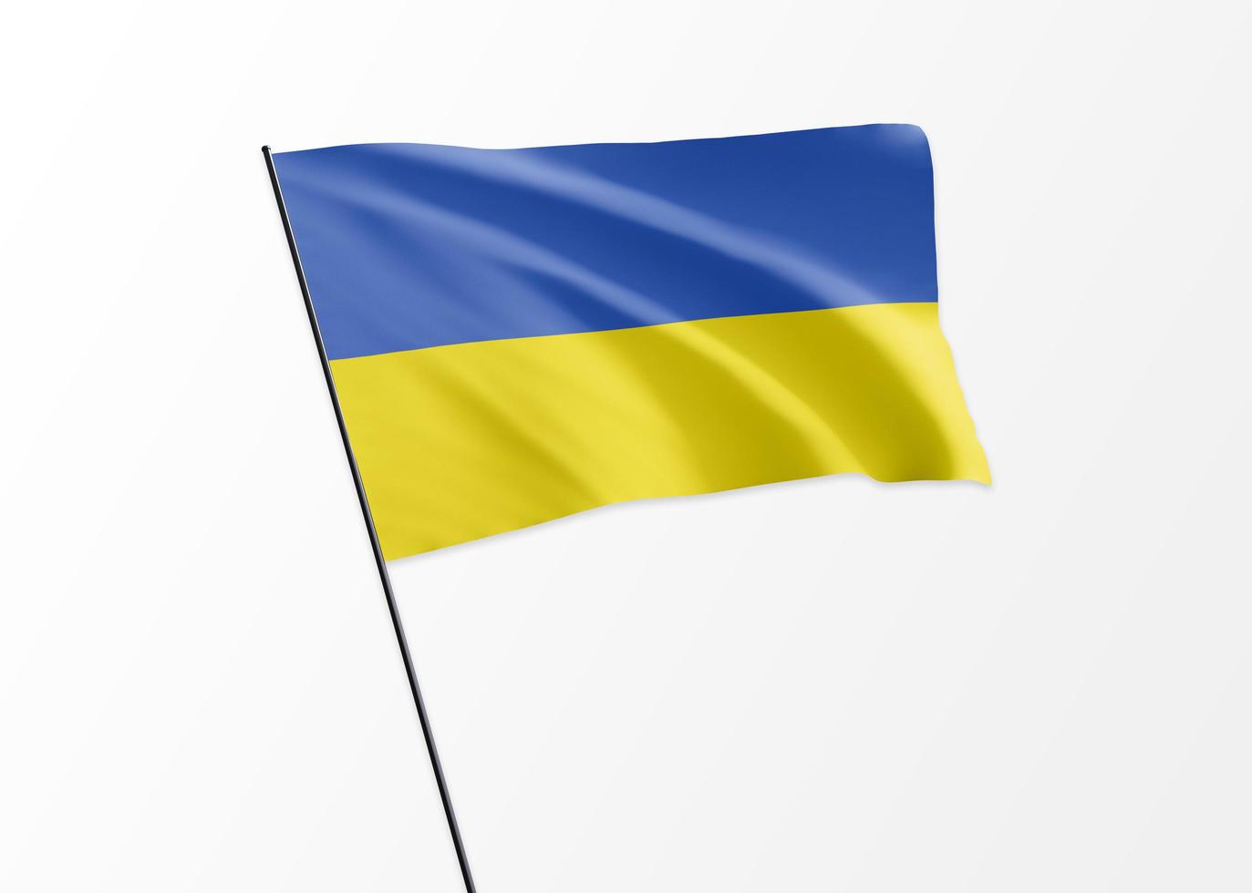 ukrainska flaggan vajar högt i den isolerade bakgrunden ukrainska självständighetsdagen. 3d illustration världens nationella flagga samling foto