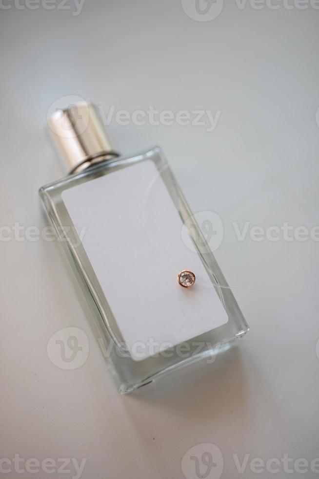 flaska parfym för bruden foto