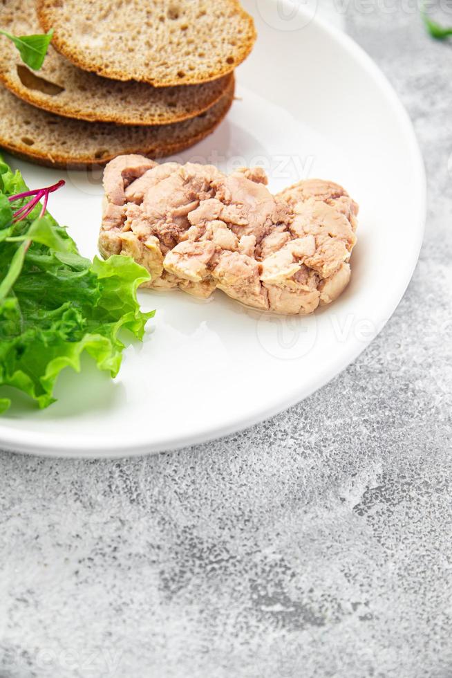 torsklever färska skaldjur hälsosam måltid mat diet mellanmål foto