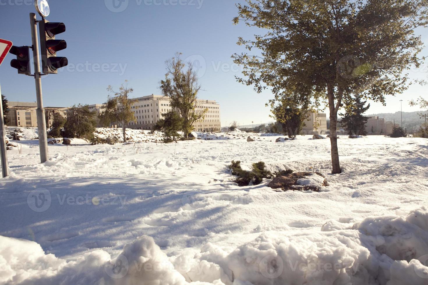 snö i Jerusalem och de omgivande bergen foto