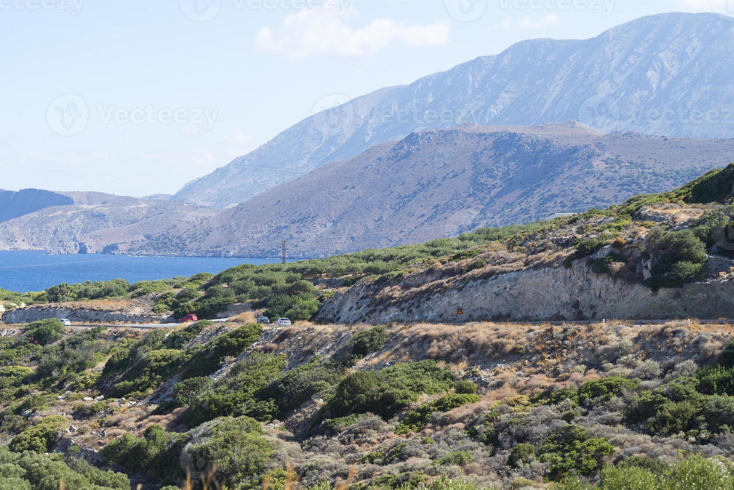 havet och bergen på Kreta. foto